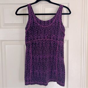 Lucy Work Out Top Size Medium Purple Flowers Yoga CrossFit Cardio Athlete C5